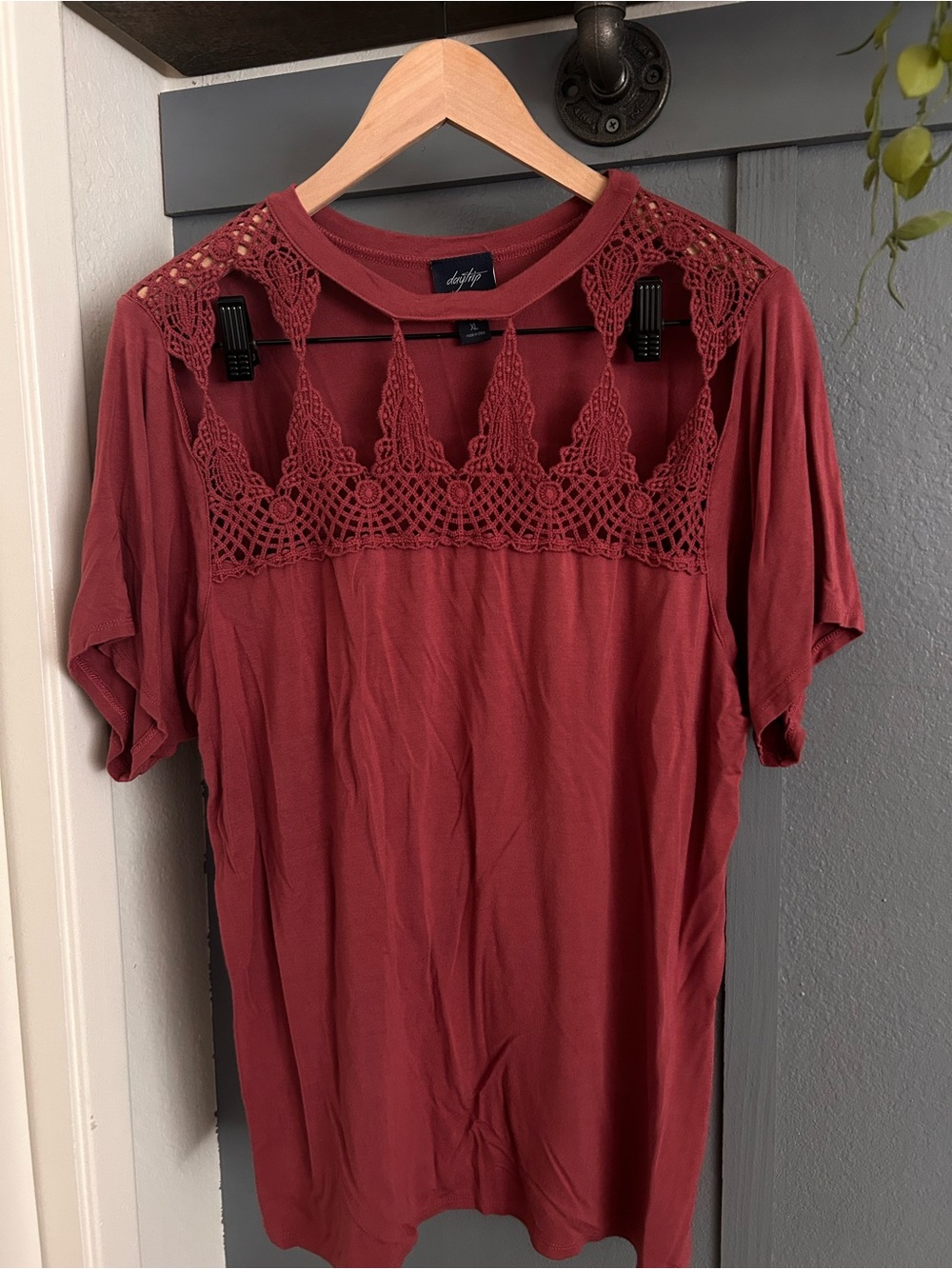 Day trip Women's Crochet Yoke Short Sleeve Top - Rust